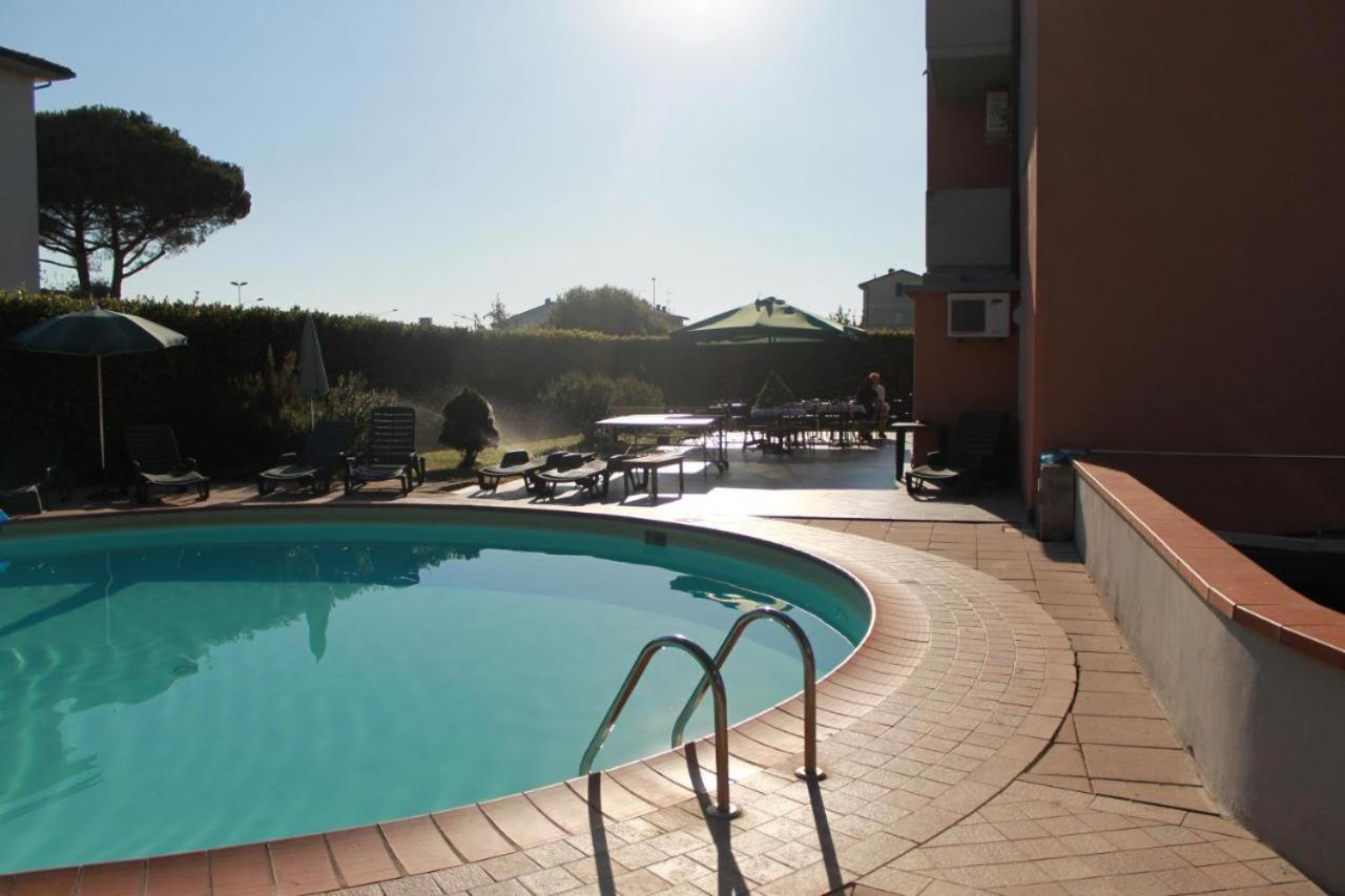 לוקה Giada Palace Apartments & Pool - Giada Palace Group מראה חיצוני תמונה